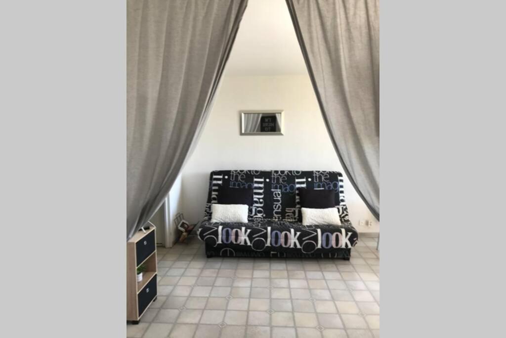 Studio Meuble Classe 2 Etoiles - 30M² Greoux-les-Bains Exterior photo
