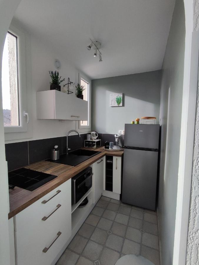 Studio Meuble Classe 2 Etoiles - 30M² Greoux-les-Bains Exterior photo